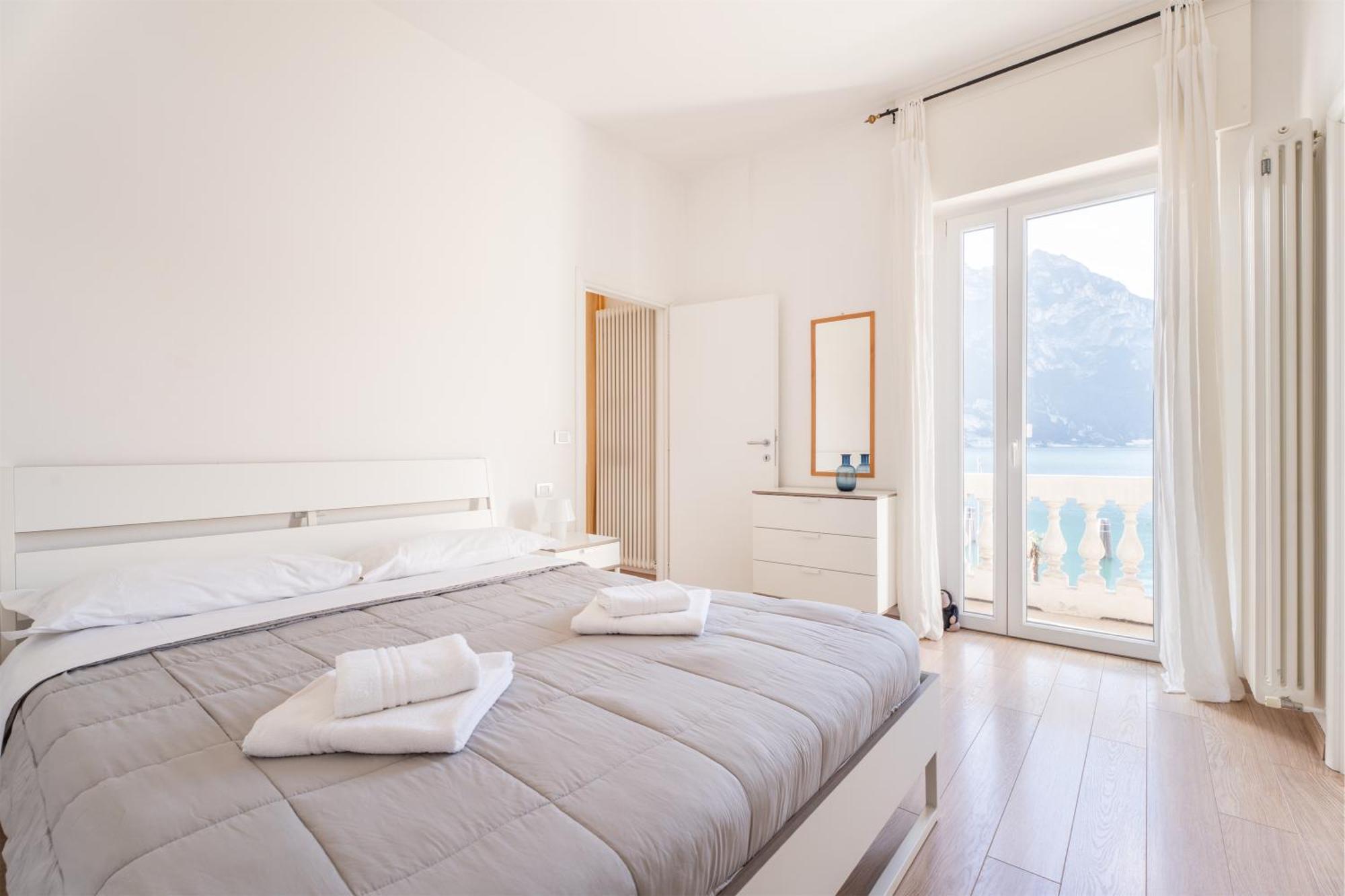 Lake Sensation - Garda Lake View 托尔博莱 外观 照片